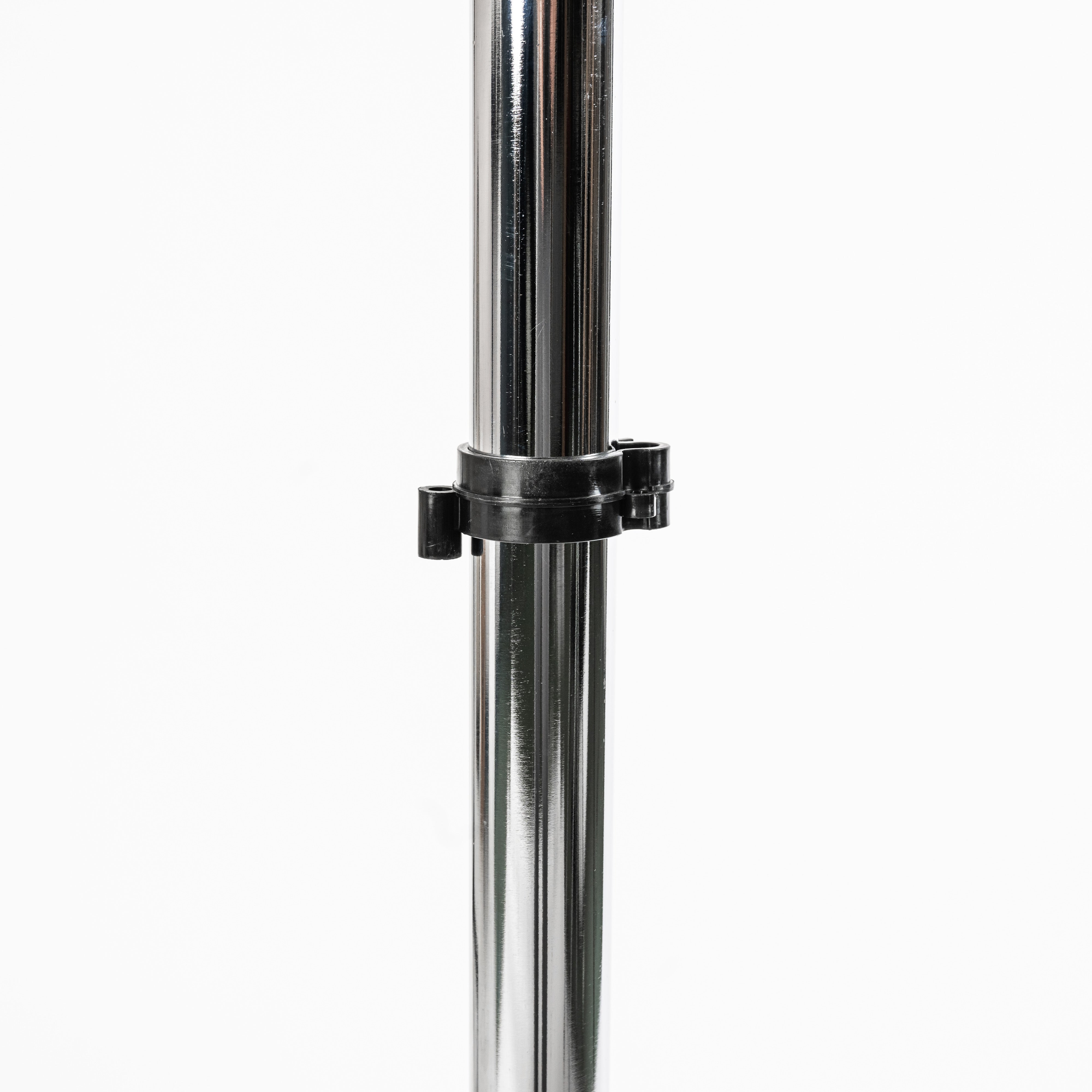 Cheetah Stand Pistol Stand